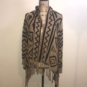 Like new Tan & black open front cardigan